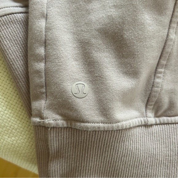 Lululemon Lavender Scuba Crew Sweatshirt - Picture 3 of 7
